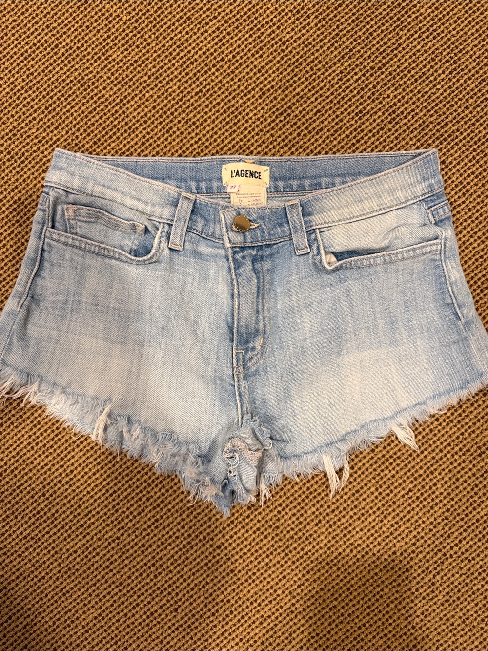 L'AGENCE Light Wash Frayed Hem Denim short Shorts